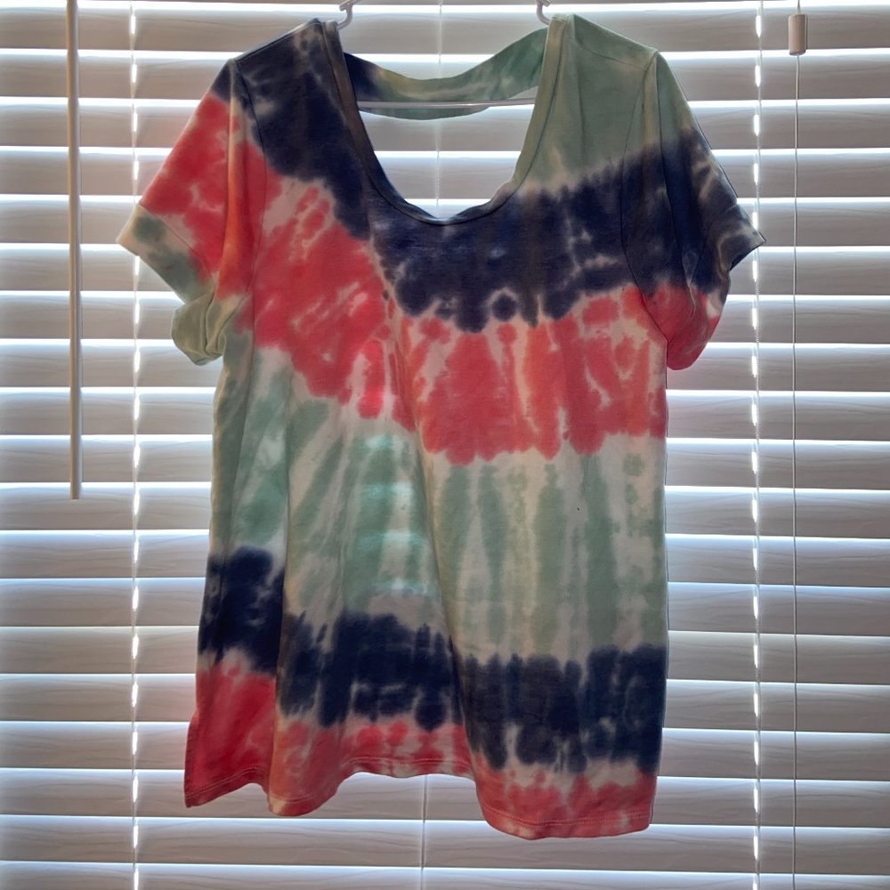 Livi Active Tie Dye T Shirt Plus Size 14/16